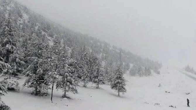 Beyaz Gelinlikli Orman Drone İle Görüntülendi