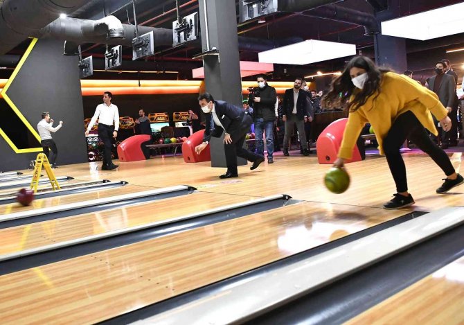 Osmangazi Personeli, İş Stresini Bowlingle Attı
