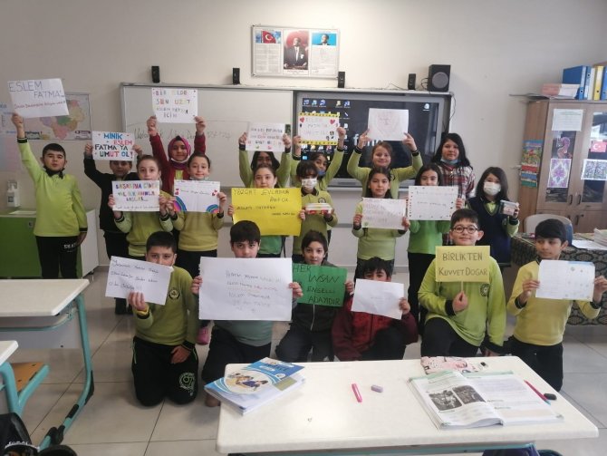 Öğrenciler Harçlıklarıyla Sma Hastası Eslem Fatma’ya Destek Oldular