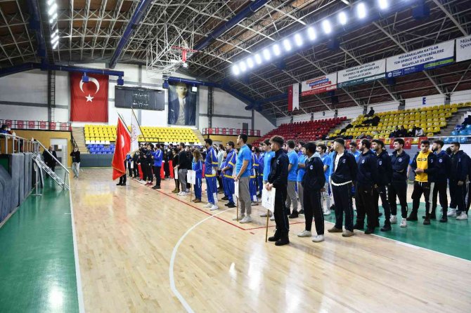 Türkiye Basketbol Üniversiteler Müsabakalarında İlk Gün Tamamlandı