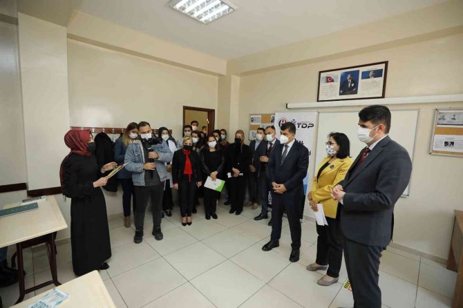 Şehitkamil’de, Okuma-yazma İle Açık Öğretim Kursları Başladı