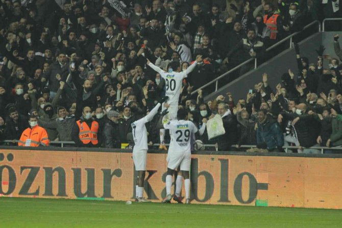Spor Toto Süper Lig: Altay: 1 - Trabzonspor: 0 (İ̇lk Yarı)