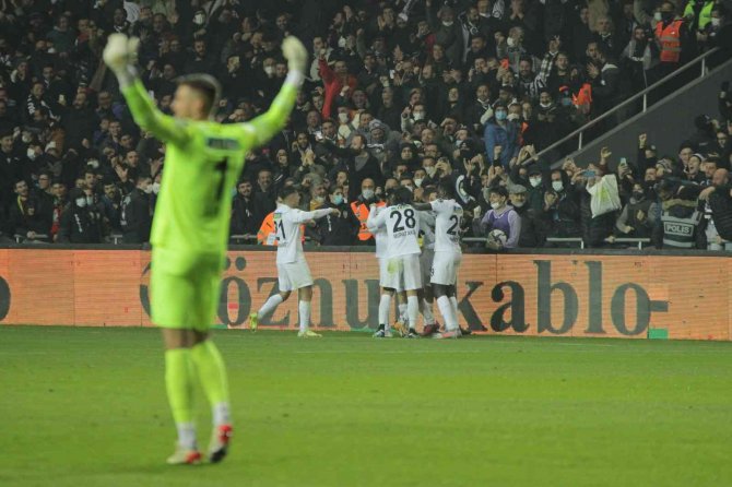 Spor Toto Süper Lig: Altay: 1 - Trabzonspor: 0 (İ̇lk Yarı)