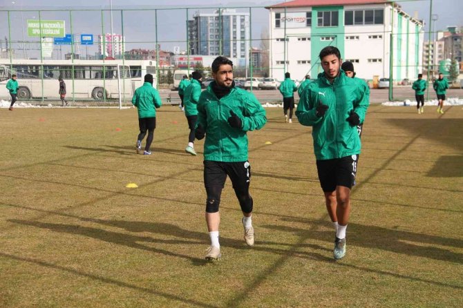 Sivas Belediyespor, Sakarya Maçına Hazırlanıyor