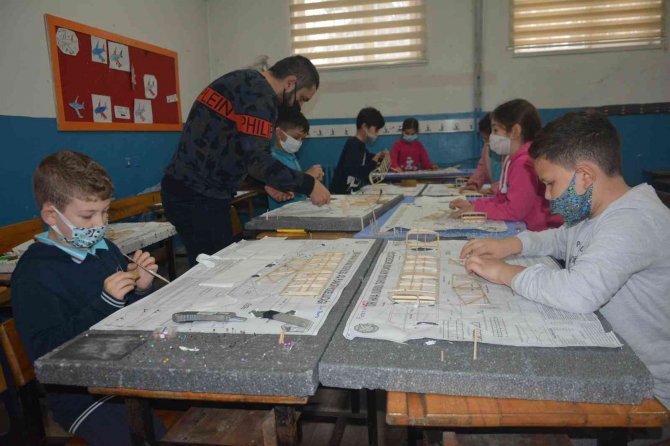 Geleceğin Pilotları Hayallerini Uçuracak