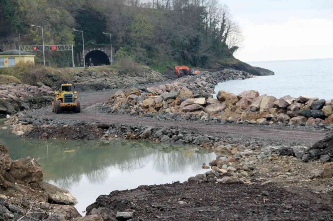 Türkiye’nin En Büyük Balıkçı Barınağının Yapımına Giresun’da Başlandı