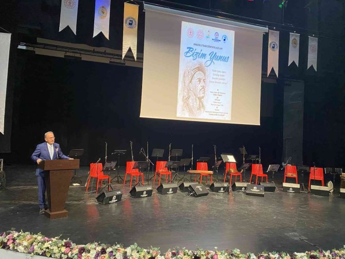 Yunus Emre Şiir Yarışması Ödülleri Sahiplerini Buldu