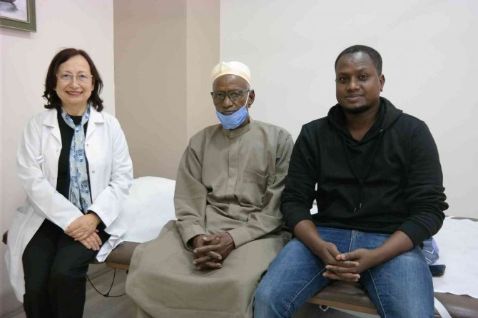 Afrikalı Hasta Şifayı Eskişehir’de Buldu