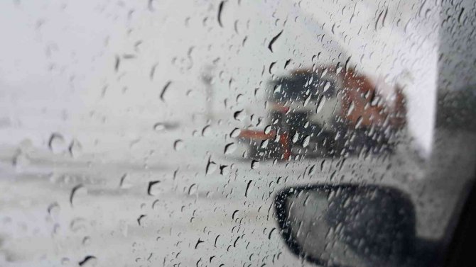 Bayburt’ta Kardan Kapalı Köy Yolu Kalmadı