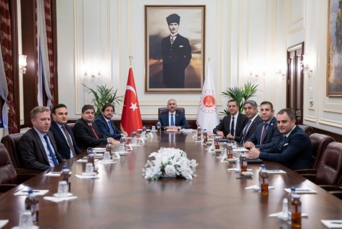Bakan Gül, Tbb Başkanı Sağkan’ı Kabul Etti