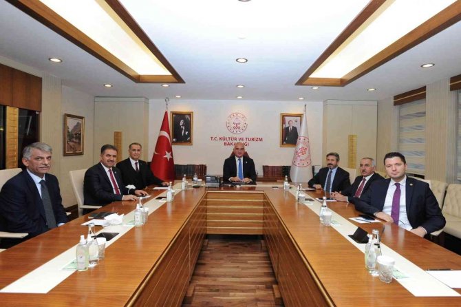 Adıyaman Heyeti Bakanlarla Görüştü