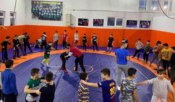 Ata Sporuna Yeni Pehlivanlar Yetiştirilecek