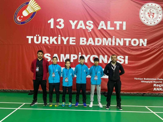 Kayserili Sporcular Badminton’da Türkiye Üçüncüsü