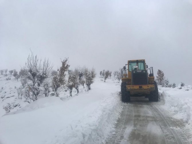 Batman’da Sağlıkçılar 7 Saat Sonra Doğum Sancısı Tutan Hastaya Ulaştı, Bebeğe Sağlıkçının İsmi Verildi