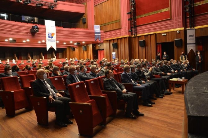 Bursa’da İ̇l Afet Risk Azaltma Planı (İ̇rap) Tanıtım Toplantısı Yapıldı