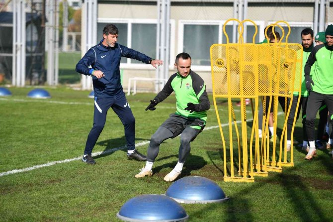 Bursaspor’da Menemenspor Maçı Hazırlıkları Sürüyor