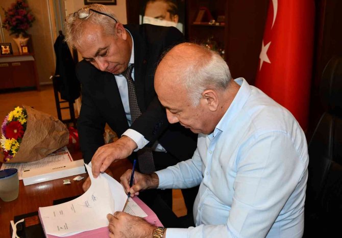 Başkan Tuncel, Belediyenin Memurlarını Sevindirdi