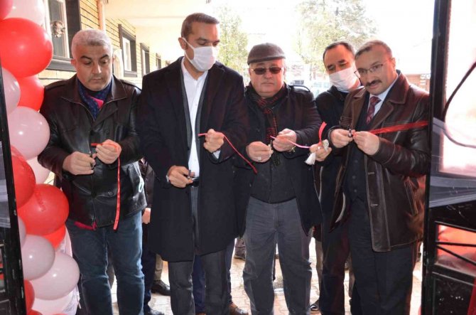 Emet’te Kadın Kooperatifinin Seramik Atölyesi Hizmete Girdi