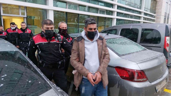 Samsun’da Kahvehanede 4 Kişiyi Silahlı Yaralayan Şahıs Tutuklandı