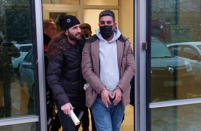 Samsun’da Kahvehanede 4 Kişiyi Silahlı Yaralayan Şahıs Tutuklandı