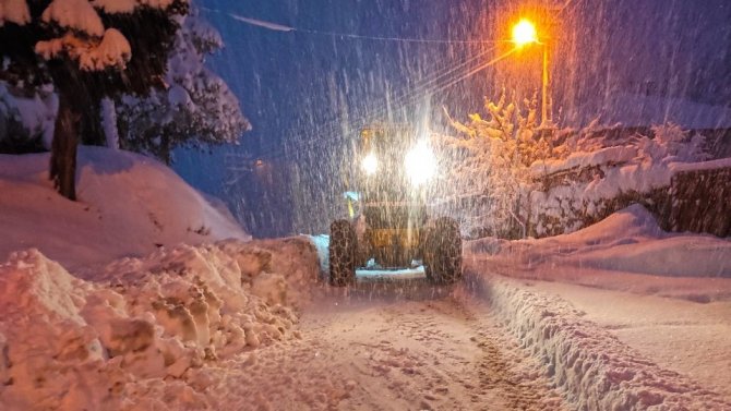 Kahramanmaraş’ta Kar Kalınlığı 1 Metreye Ulaştı