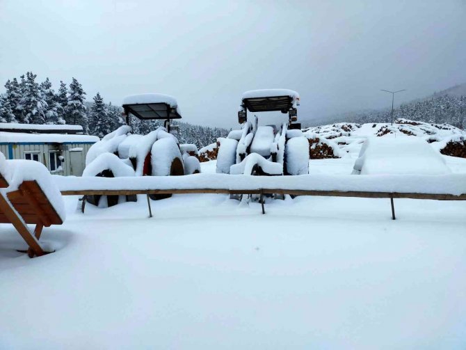 Kastamonu’nun Küre Ve İ̇nebolu İlçelerinde Eğitime Kar Engeli