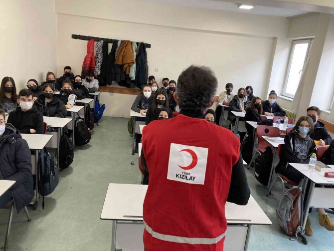 Kızılay Öğrencilere Tanıtılıyor