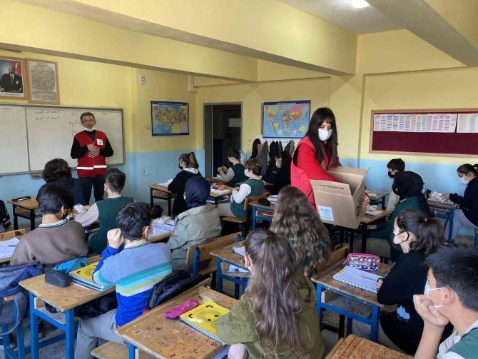 Kızılay Öğrencilere Tanıtılıyor