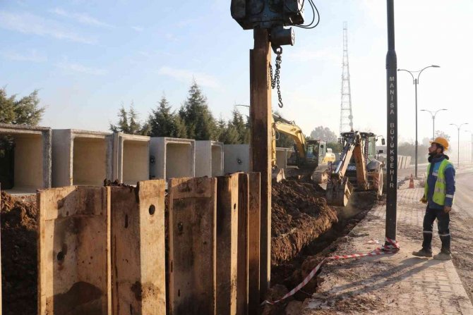Maski̇, Emlakdere Ve Kayapınar’ın Taşkın Sorununa Neşter Vuruyor