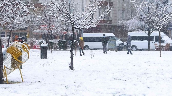 Bafra’da Kar Yağışı