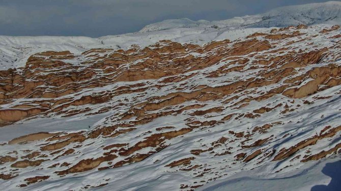 Dünya’daki Mars’a Kar Yağdı