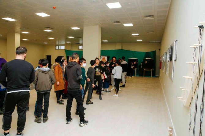 Spor Eğitimi Uygulama Ve Araştırma Merkezinden Ortaokul Öğrencilerine Yönelik Etkinlik