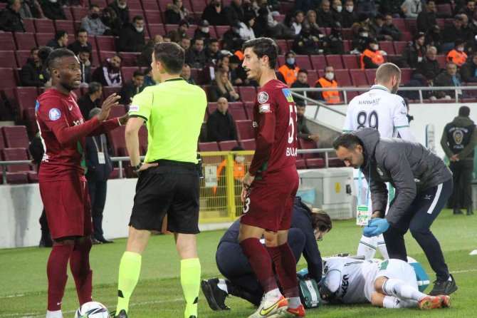 Spor Toto Süper Lig: A. Hatayspor: 1 - Konyaspor: 1 (İ̇lk Yarı)