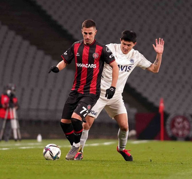 Spor Toto Süper Lig: Fatih Karagümrük: 1 - Fenerbahçe: 1 (Maç Sonucu)