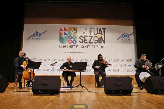 Usta Sanatçı Göksel Baktagir Ve Ekibinden Sultangazililere Müzik Ziyafeti