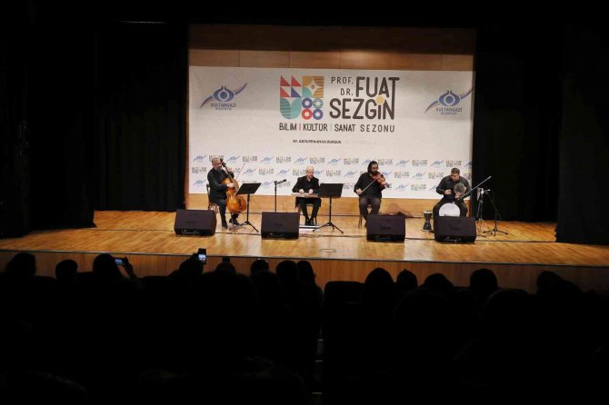 Usta Sanatçı Göksel Baktagir Ve Ekibinden Sultangazililere Müzik Ziyafeti