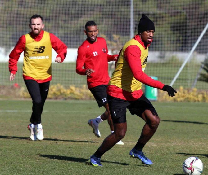 Antalyaspor, Galatasaray Maçı Hazırlıklarına Başladı