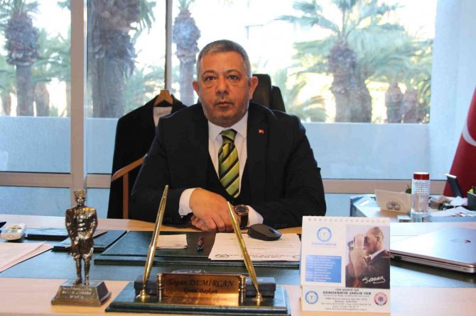 Demokratik Sağlık Sen: "Sendikalar Ayrıştıran Değil, Birleştiren Olmalıdır"