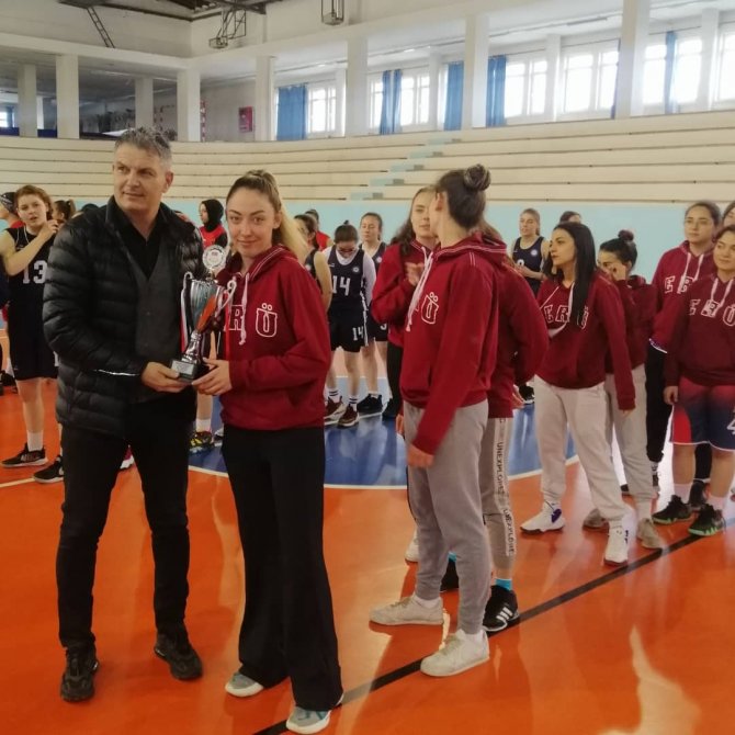 Üniversiteler Basketbol Kadınlar 2. Lig Maçlarında Hacı Bektaş Veli Üniversitesi Şampiyon Oldu