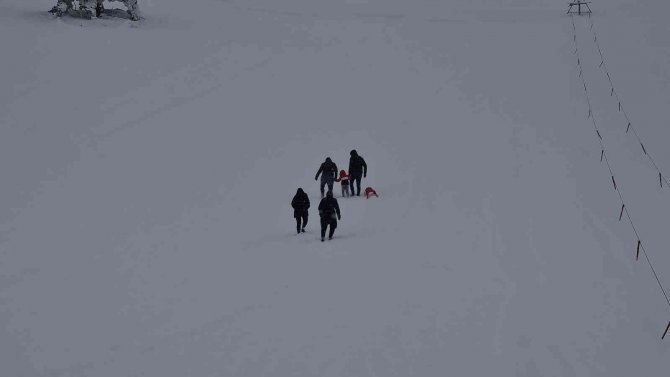 Keltepe Kayak Merkezi’nde Kar Kalınlığı 1 Metreye Ulaştı