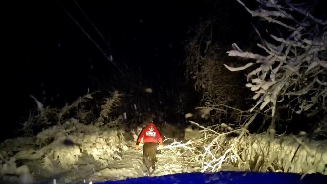 Sağlık Ekiplerinin Karla Mücadelede Zorlu Mesaisi