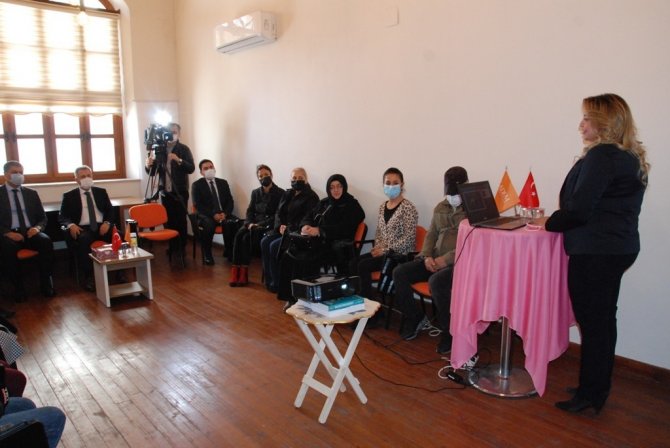 "Tarihte Kahraman Adana Kadınları" Anma Etkinliği