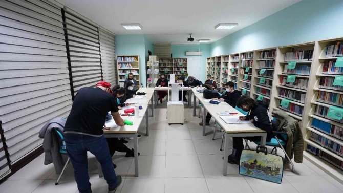 Başakşehir’de Güzel Sanatlar Akademisi Başladı