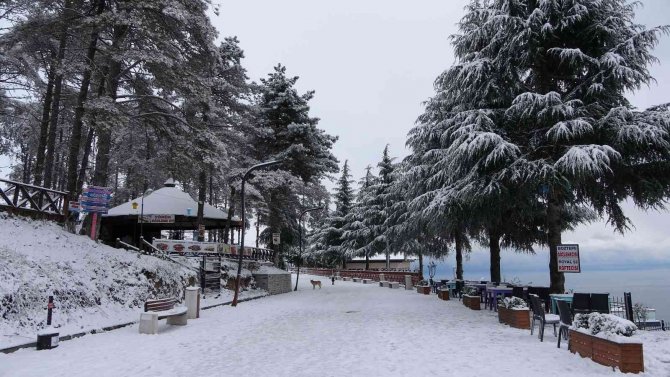 Ordu’da Kar Güzelliği: Boztepe Gelinliğini Giydi