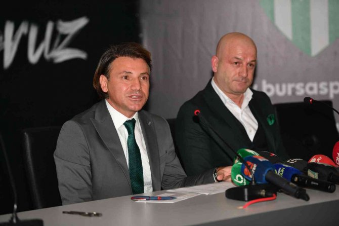Bursaspor’un Yeni Teknik Direktörü Tamer Tuna İmzayı Attı
