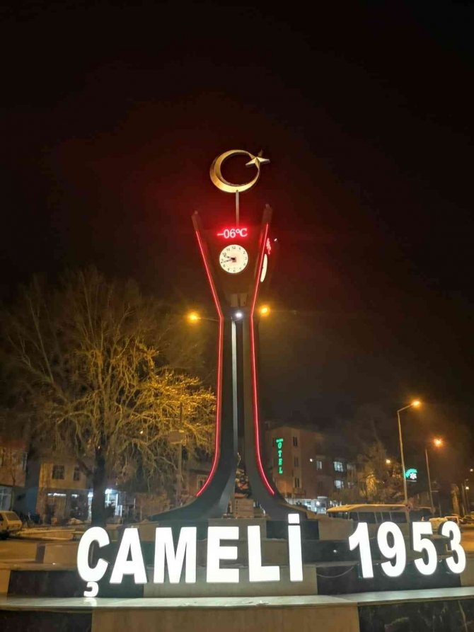 Çameli’nde Hava Sıcaklığı -6’yı Gördü