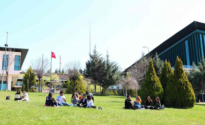 Hkü En Yeşil Kampüsü Olan Üniversiteler Arasına Girdi