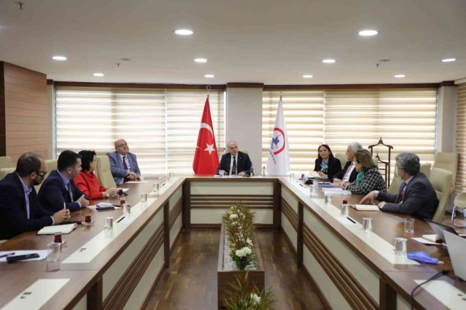 Başkan Özlü, Tübi̇tak Heyeti İle Buluştu