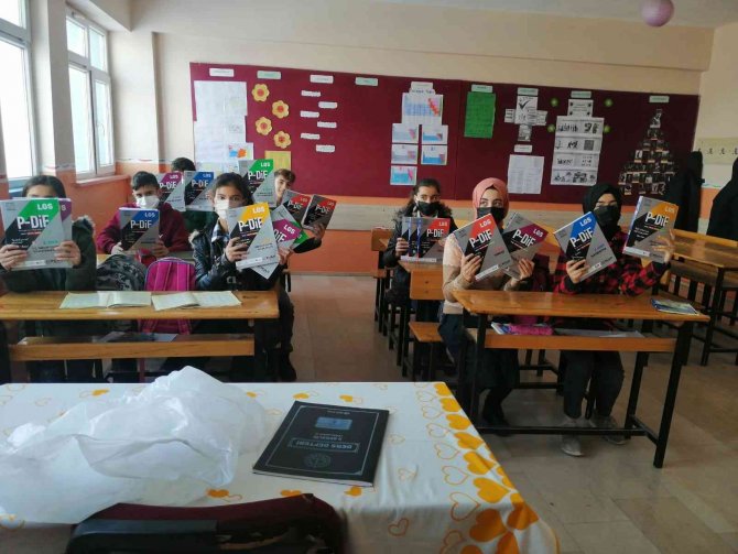 Elazığ’dan Muş’a Kitap Desteği