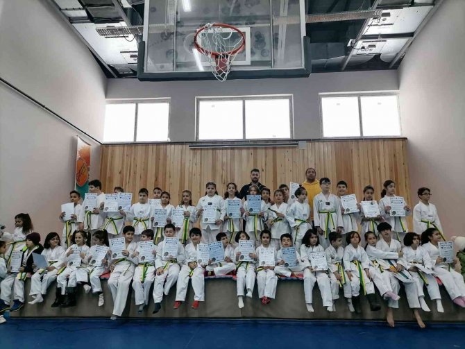 Yakutiye Taekwondo Kulübü’nde Kuşak Heyecanı